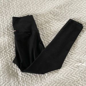 Aerie chill play move leggings in XS short